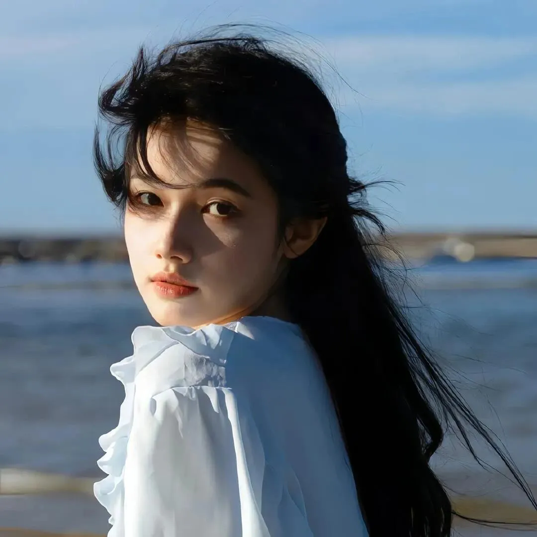 误拆快递，发现上司秘密